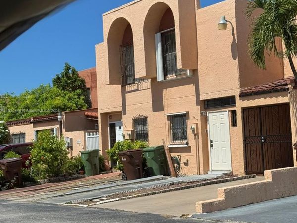 1180 W 42nd Pl, Unit 1, Hialeah, FL 33012