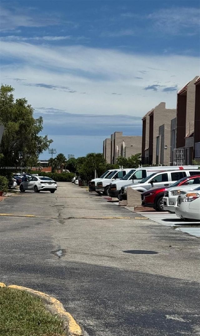 1180 W 42nd Pl, Unit 1, Hialeah, FL 33012 Photo