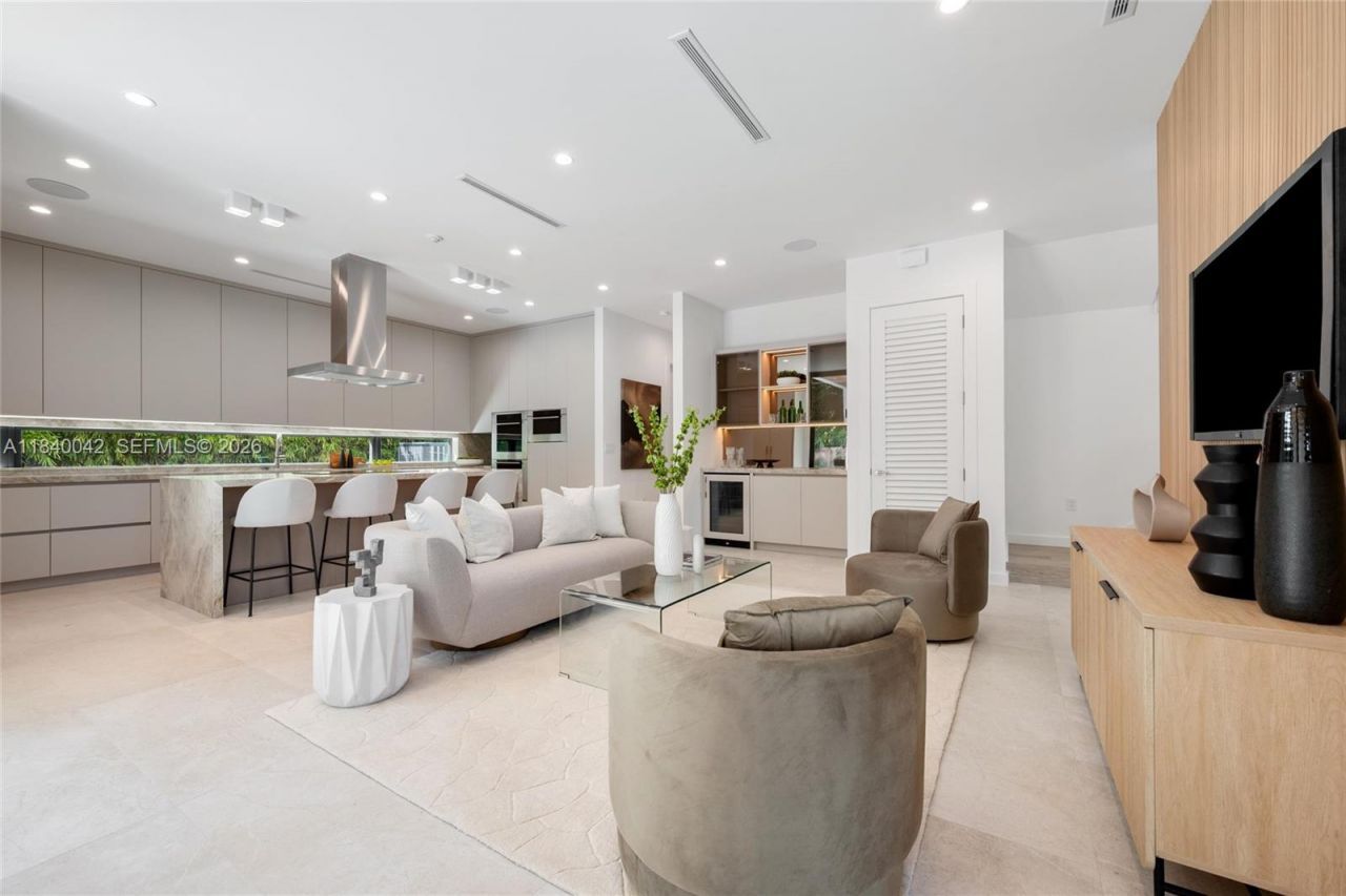 7965 SW 53rd Ave, Miami, FL 33143 Photo