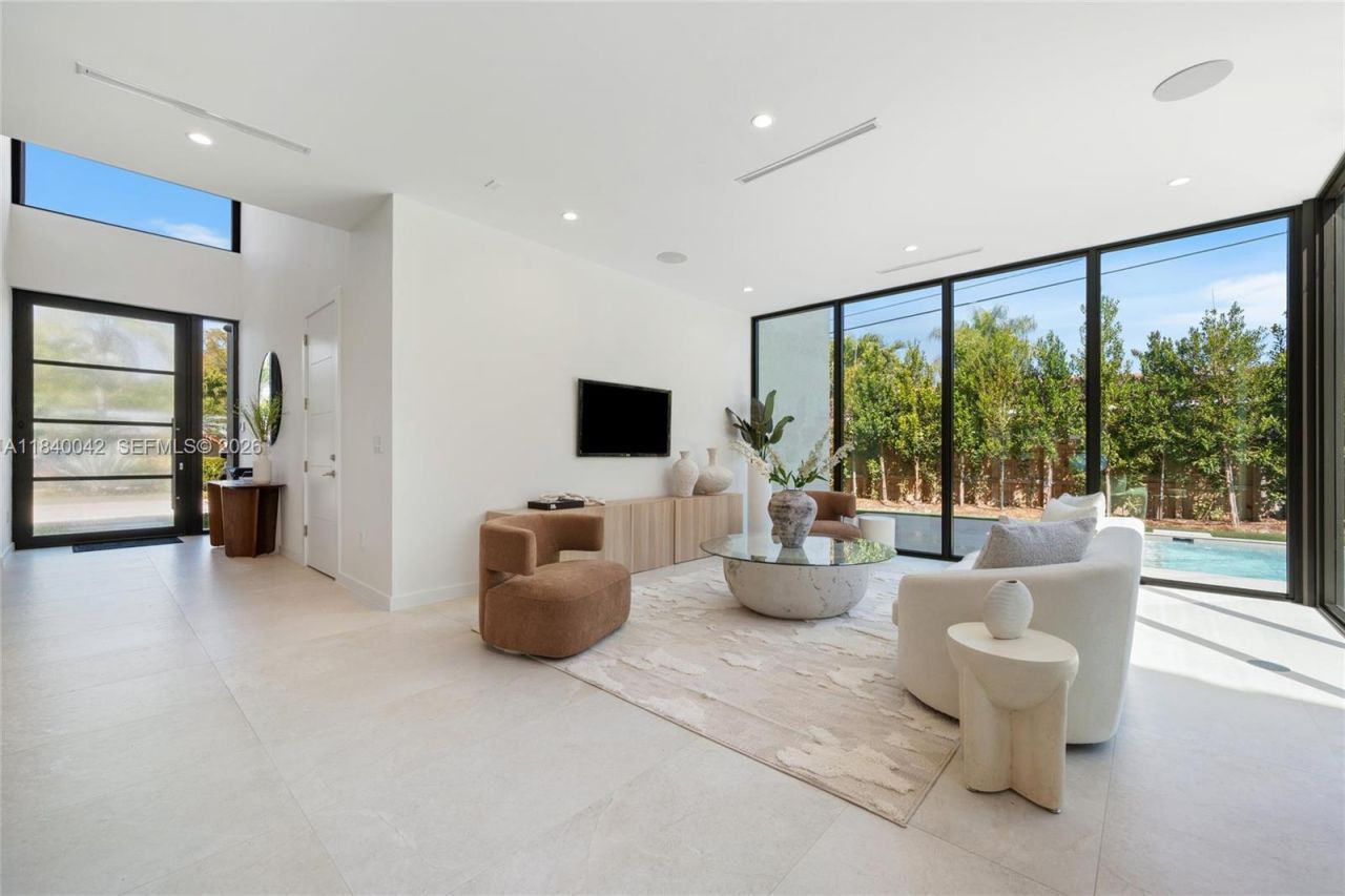 7965 SW 53rd Ave, Miami, FL 33143 Photo