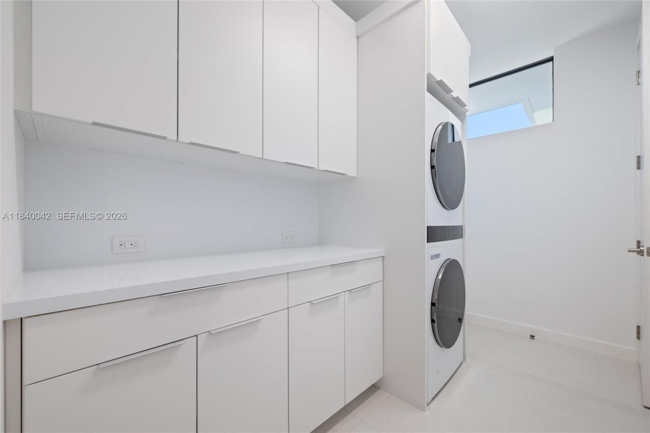 7965 SW 53rd Ave, Miami, FL 33143 Photo