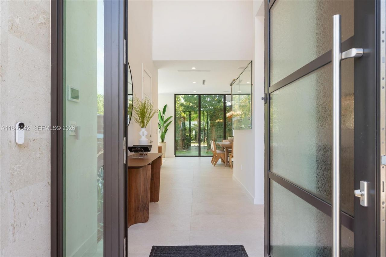 7965 SW 53rd Ave, Miami, FL 33143 Photo