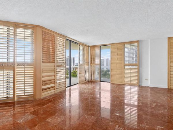 20185 E Country Club Dr, Unit 1406, Aventura, FL 33180