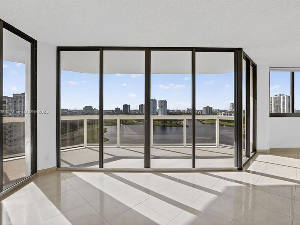 20185 E Country Club Dr, Unit 1405, Aventura, FL 33180