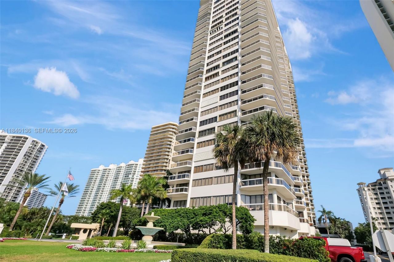 20185 E Country Club Dr, Unit 1406, Aventura, FL 33180 Photo
