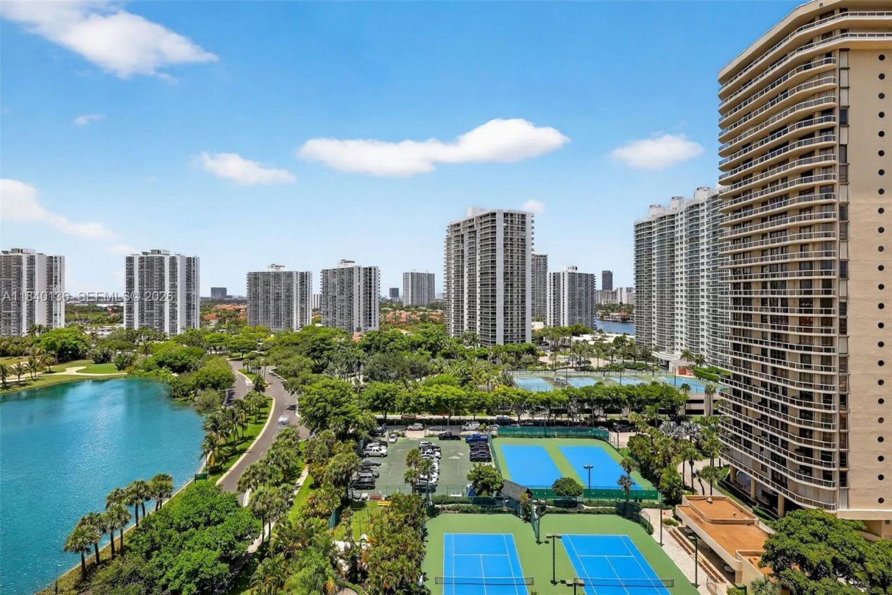 20185 E Country Club Dr, Unit 1406, Aventura, FL 33180 Photo
