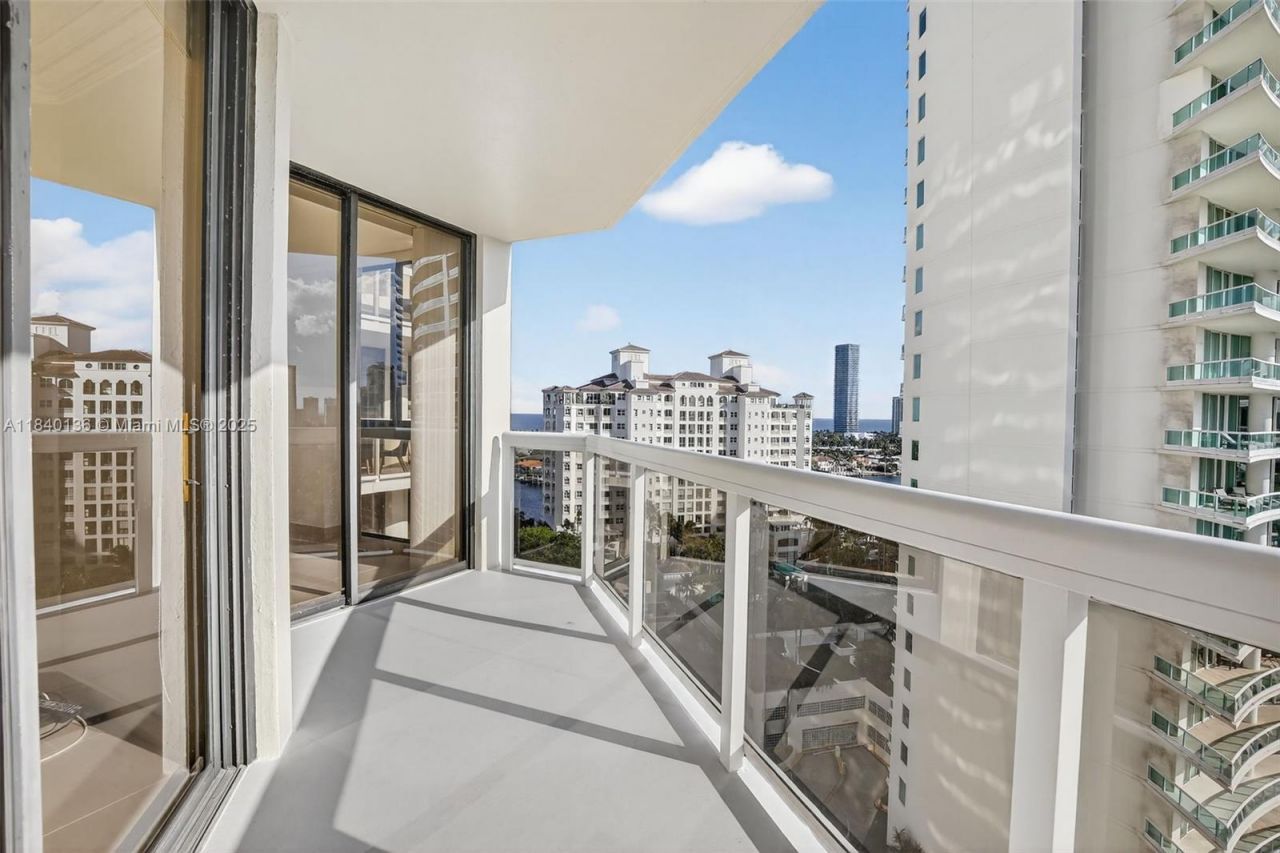 20185 E Country Club Dr, Unit 1405, Aventura, FL 33180 Photo