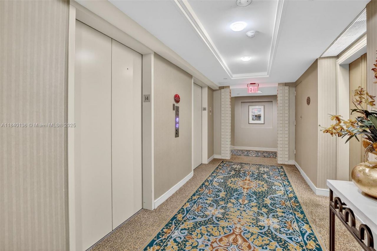 20185 E Country Club Dr, Unit 1405, Aventura, FL 33180 Photo