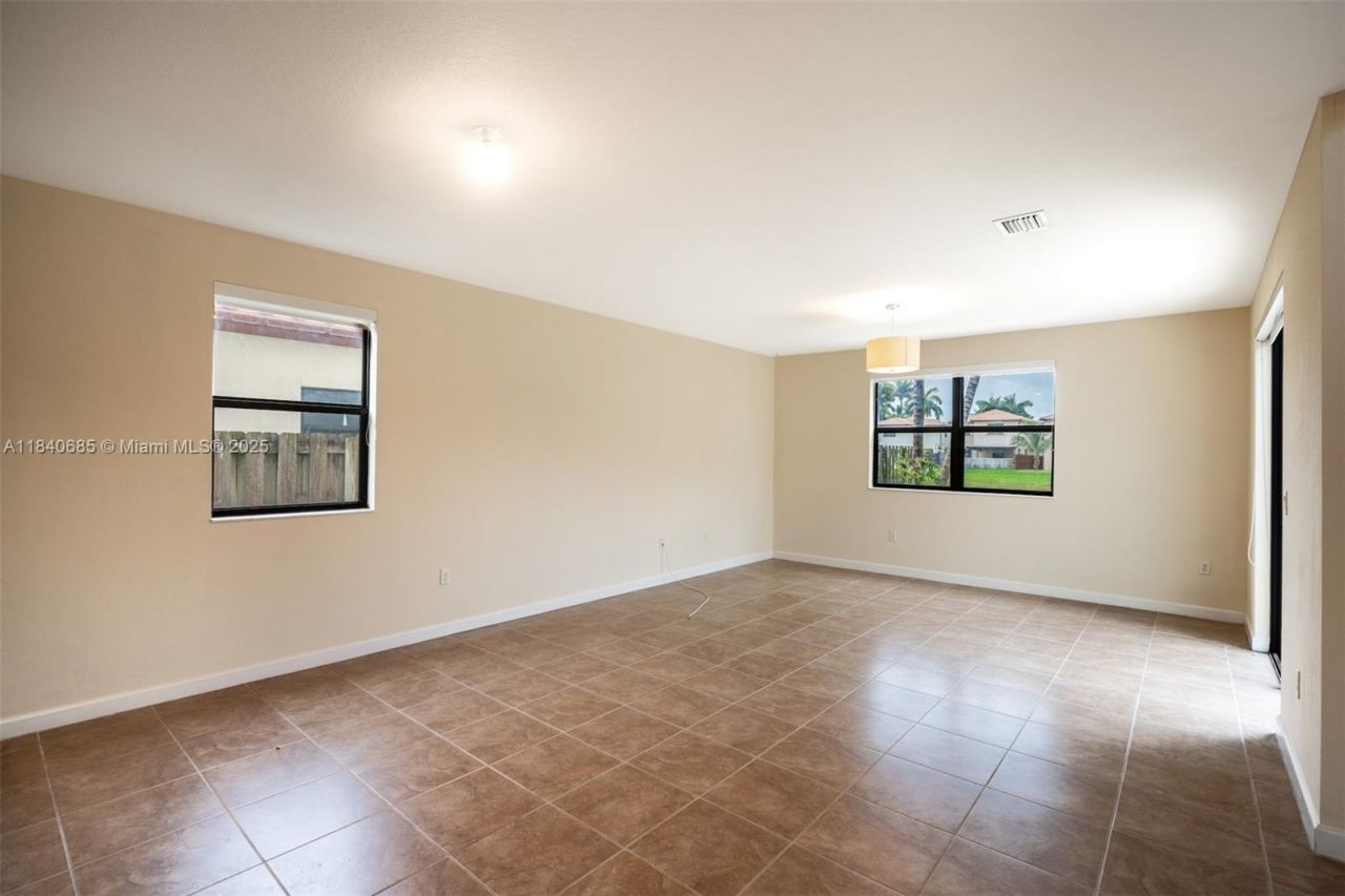 423 SE 33rd Ter, Homestead, FL 33033 Photo