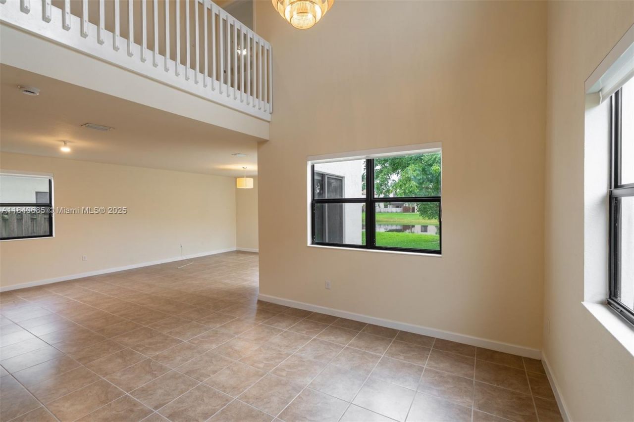 423 SE 33rd Ter, Homestead, FL 33033 Photo