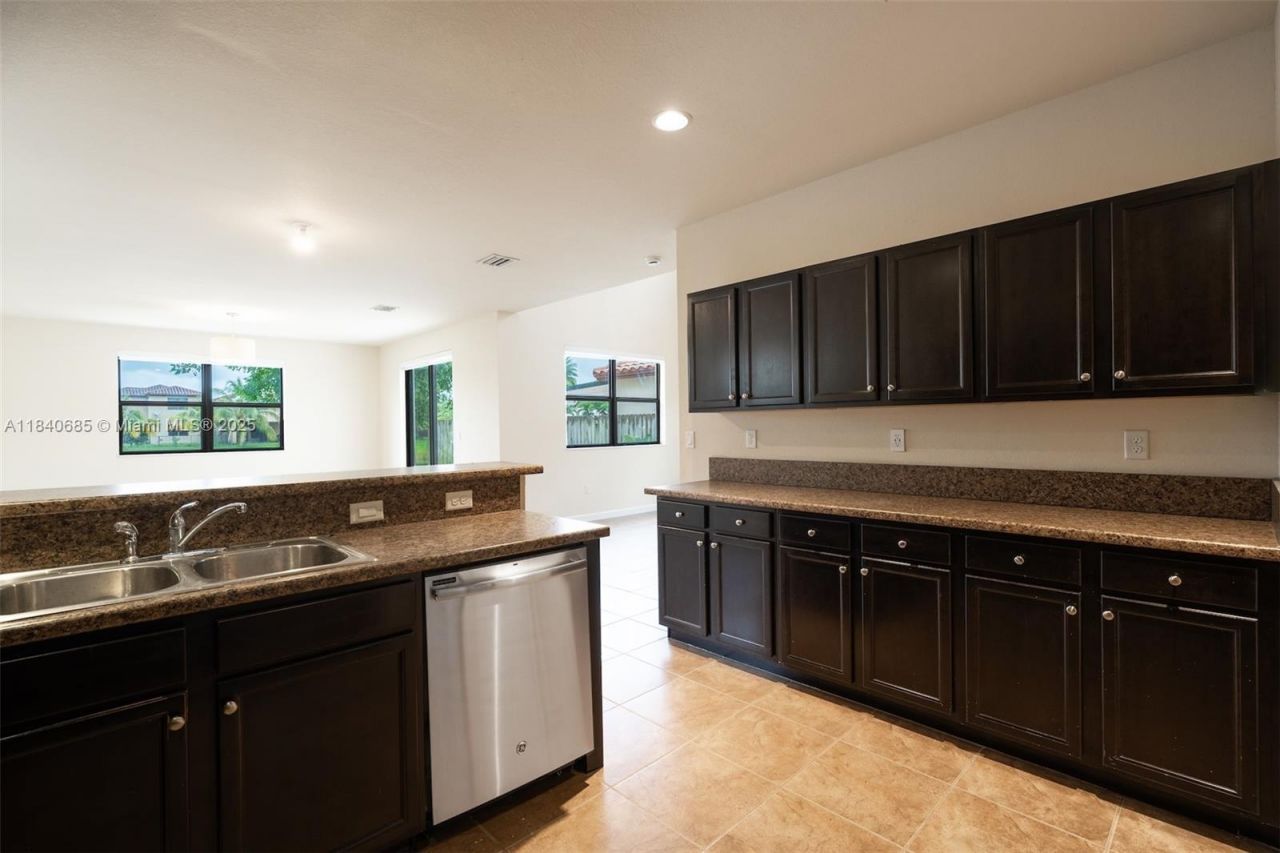 423 SE 33rd Ter, Homestead, FL 33033 Photo