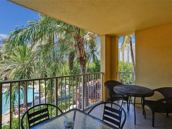 19701 E Country Club Dr, Unit 5306, Aventura, FL 33180