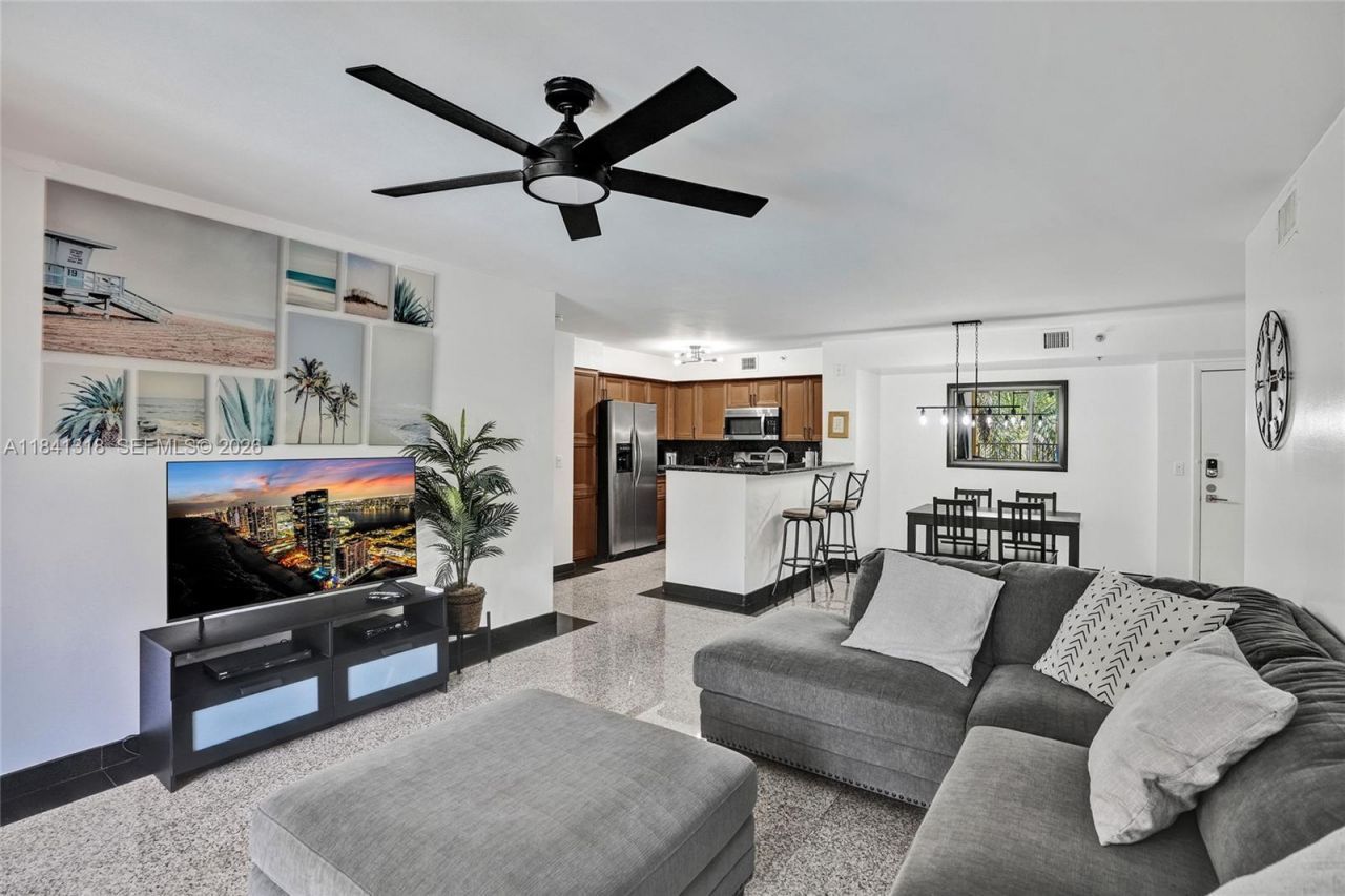 19701 E Country Club Dr, Unit 5306, Aventura, FL 33180 Photo