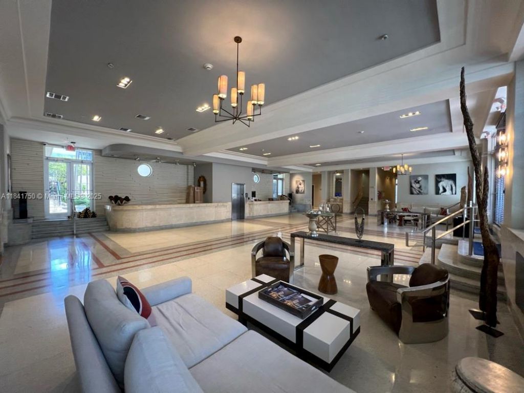 435 21st St, Unit 116, Miami Beach, FL 33139 Photo