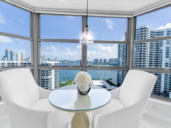 3500 Mystic Pointe Dr, Unit 2101, Aventura, FL 33180