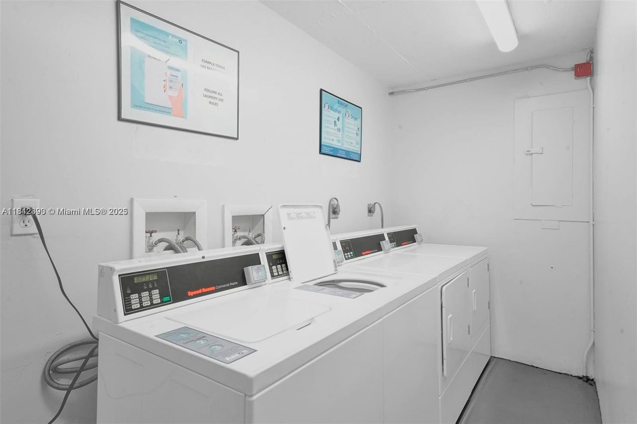 1720 NW N River Dr, Unit 411, Miami, FL 33125 Photo