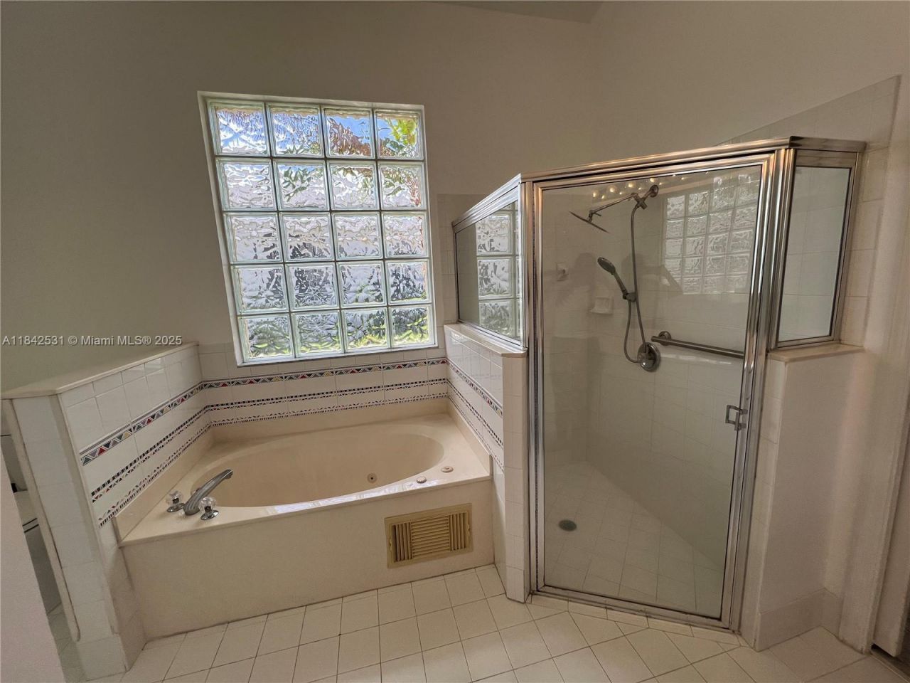 2130 NW 166th Ave, Pembroke Pines, FL 33028 Photo