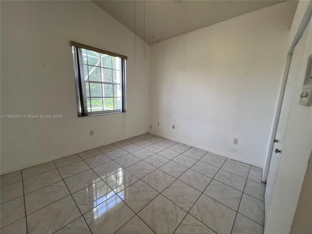 2130 NW 166th Ave, Pembroke Pines, FL 33028 Photo