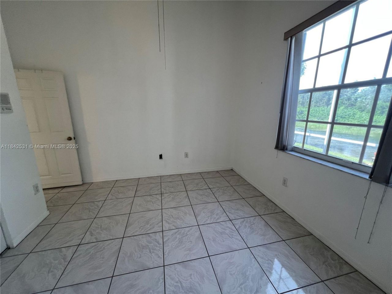 2130 NW 166th Ave, Pembroke Pines, FL 33028 Photo