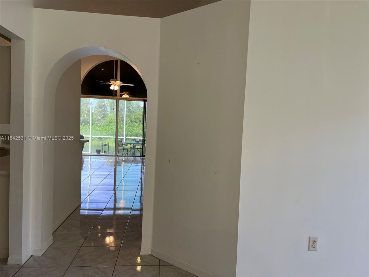 2130 NW 166th Ave, Pembroke Pines, FL 33028 Photo