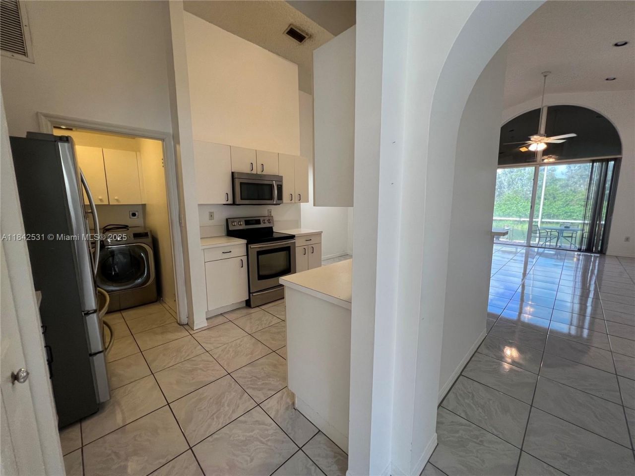 2130 NW 166th Ave, Pembroke Pines, FL 33028 Photo