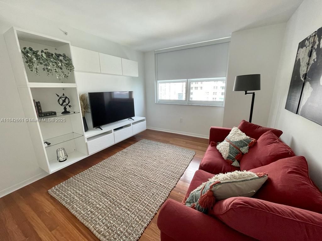 1155 Brickell Bay Dr, Unit 2802, Miami, FL 33131 Photo