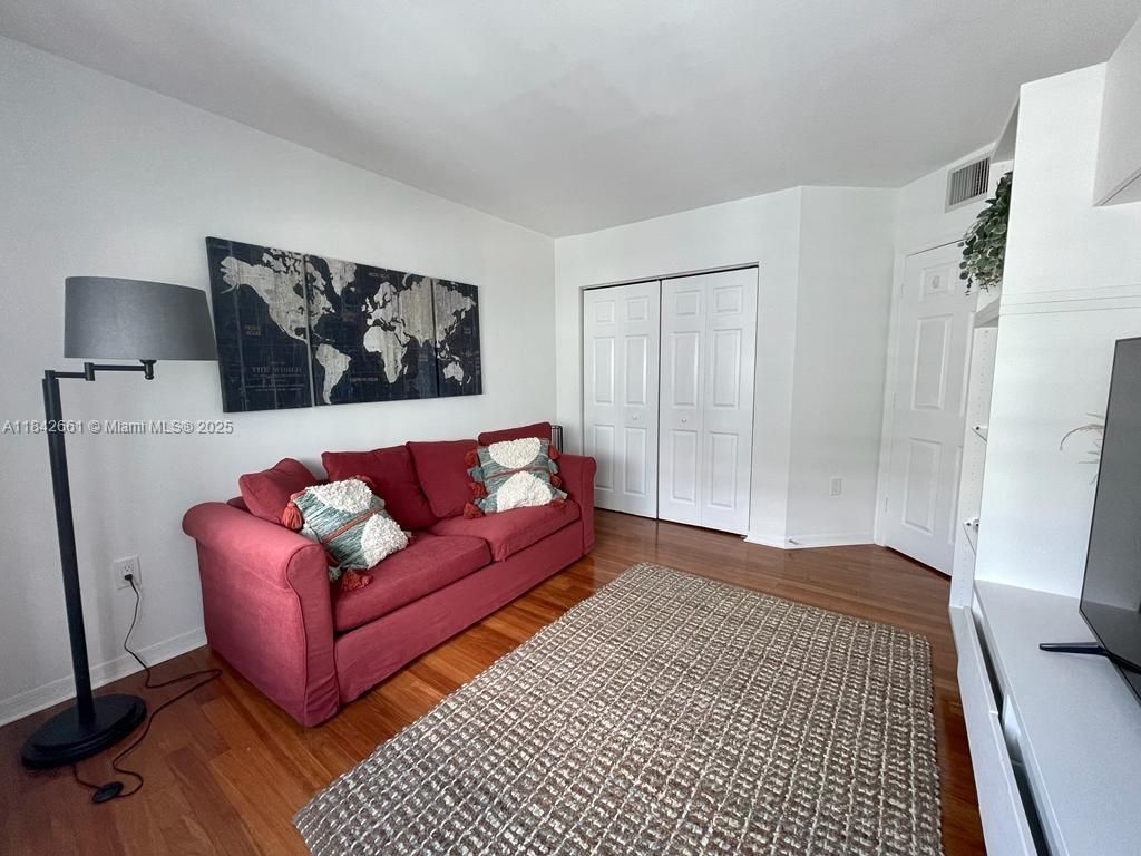 1155 Brickell Bay Dr, Unit 2802, Miami, FL 33131 Photo