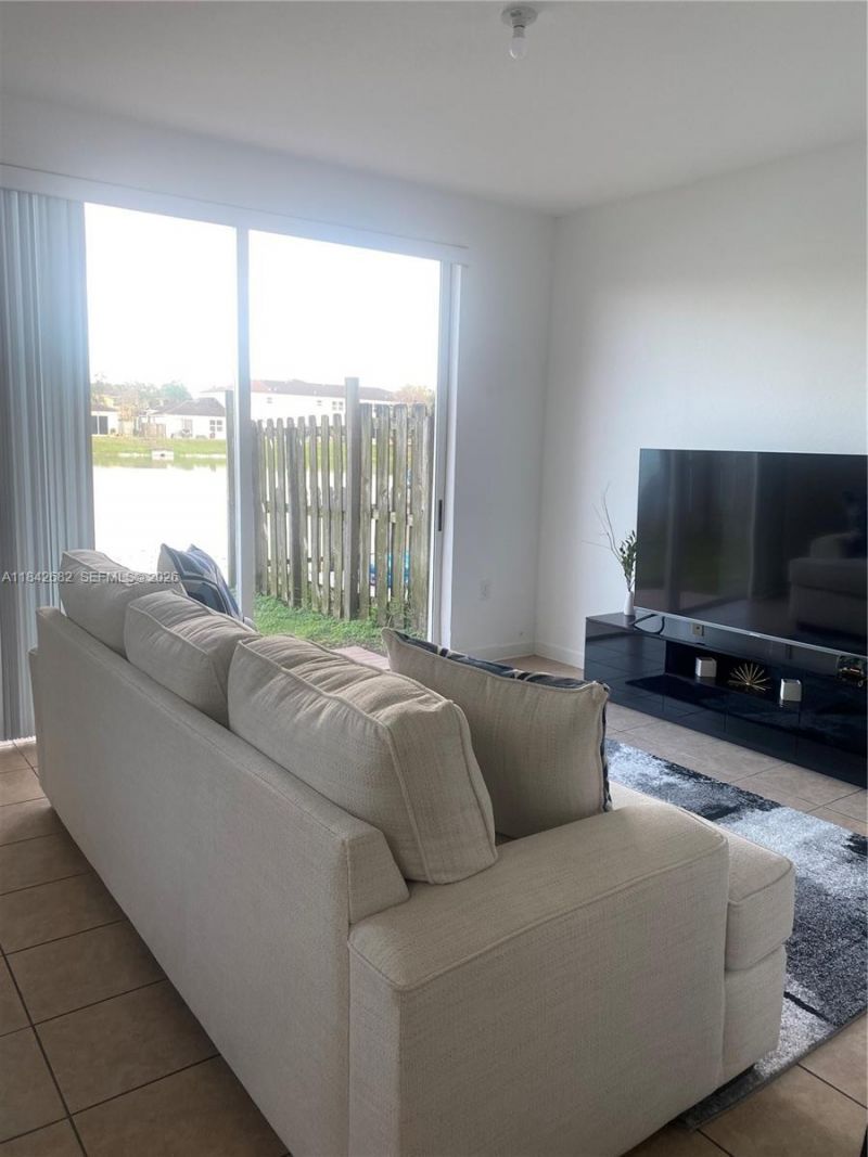 991 NE 42nd Ave, Homestead, FL 33033 Photo