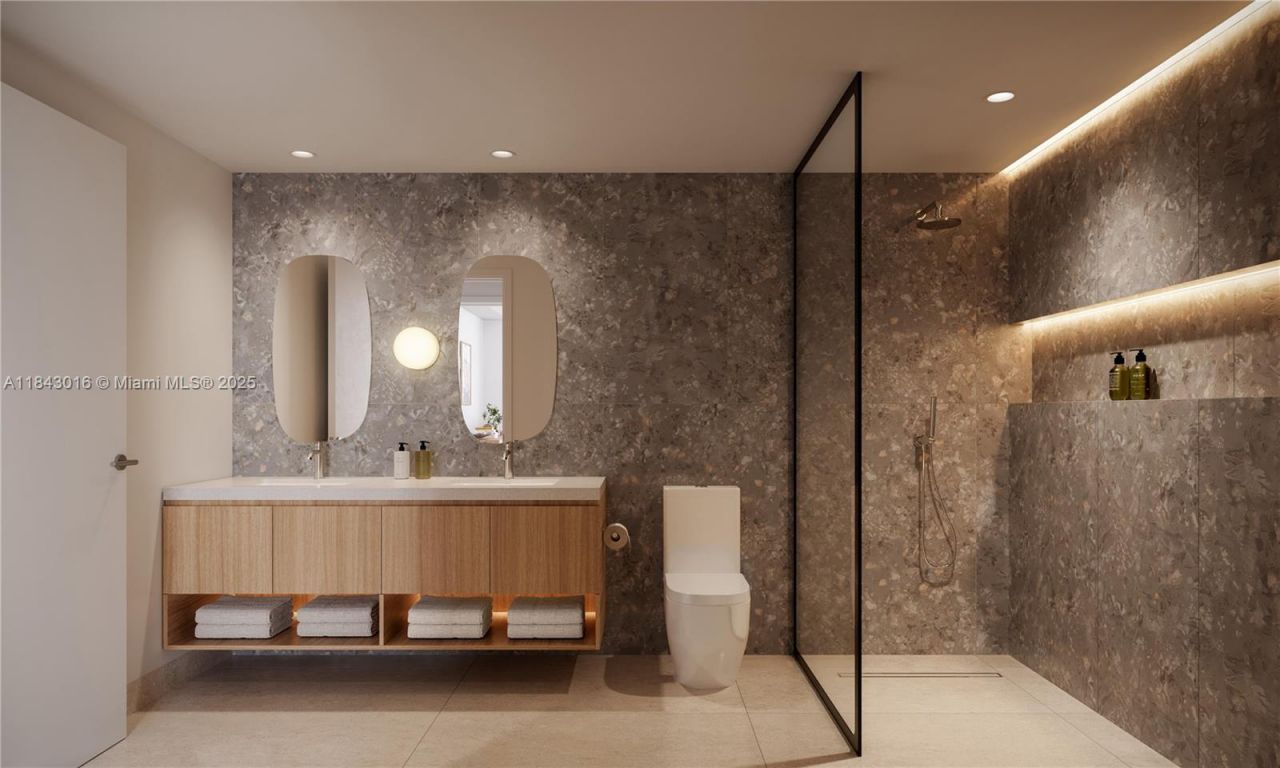 690 SW 1 Avenue, Unit 1703, Miami, FL 33130 Photo