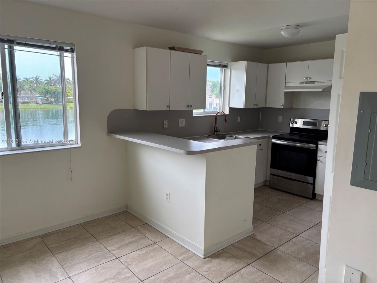 2621 SE 12th Rd, Unit 206, Homestead, FL 33035 Photo