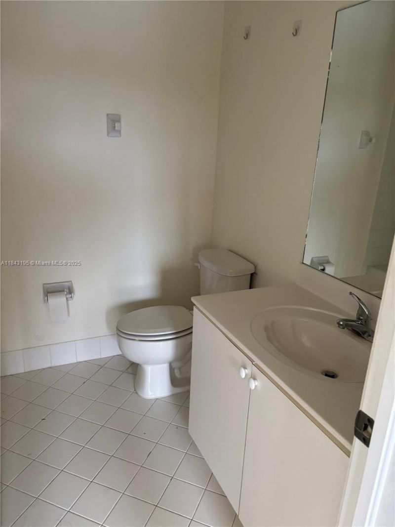 2621 SE 12th Rd, Unit 206, Homestead, FL 33035 Photo