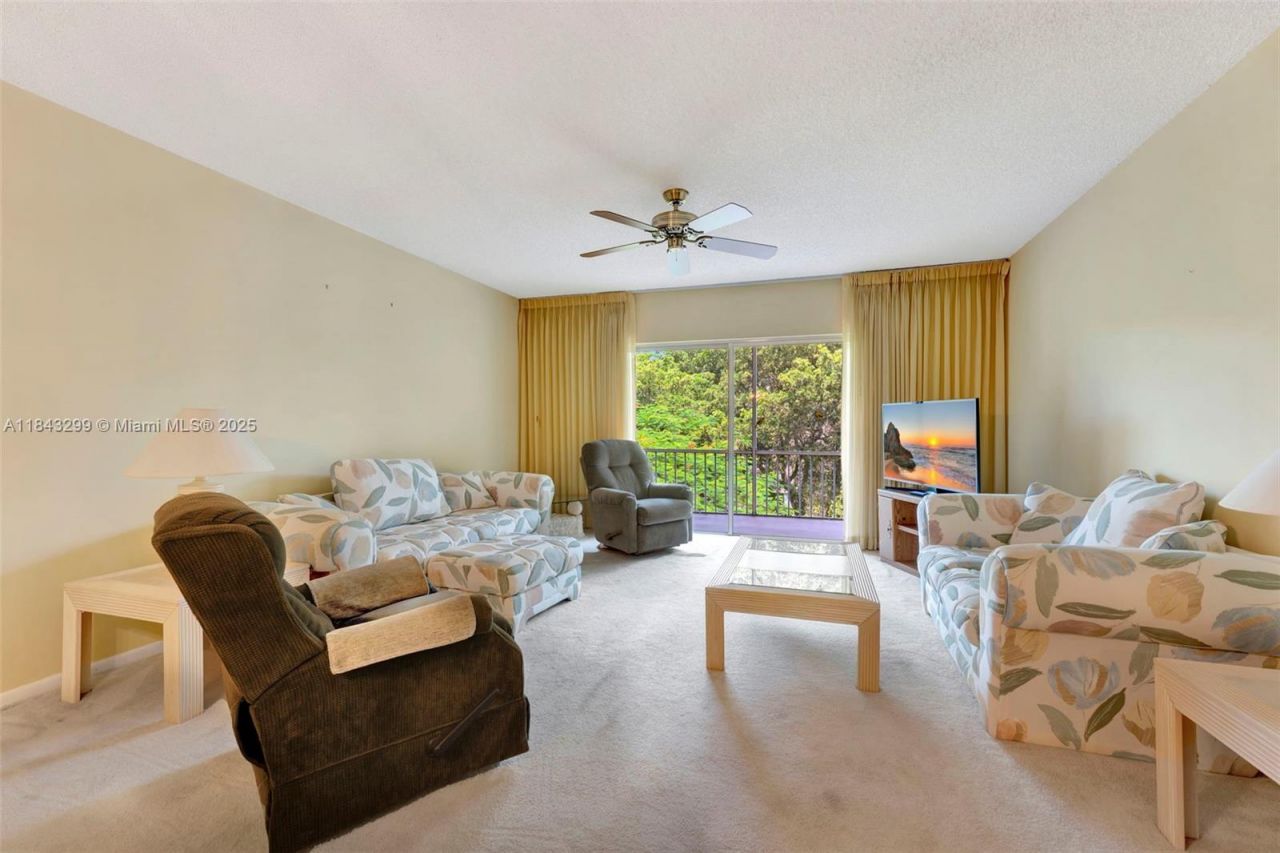 6751 Cypress Rd, Unit 306, Plantation, FL 33317 Photo