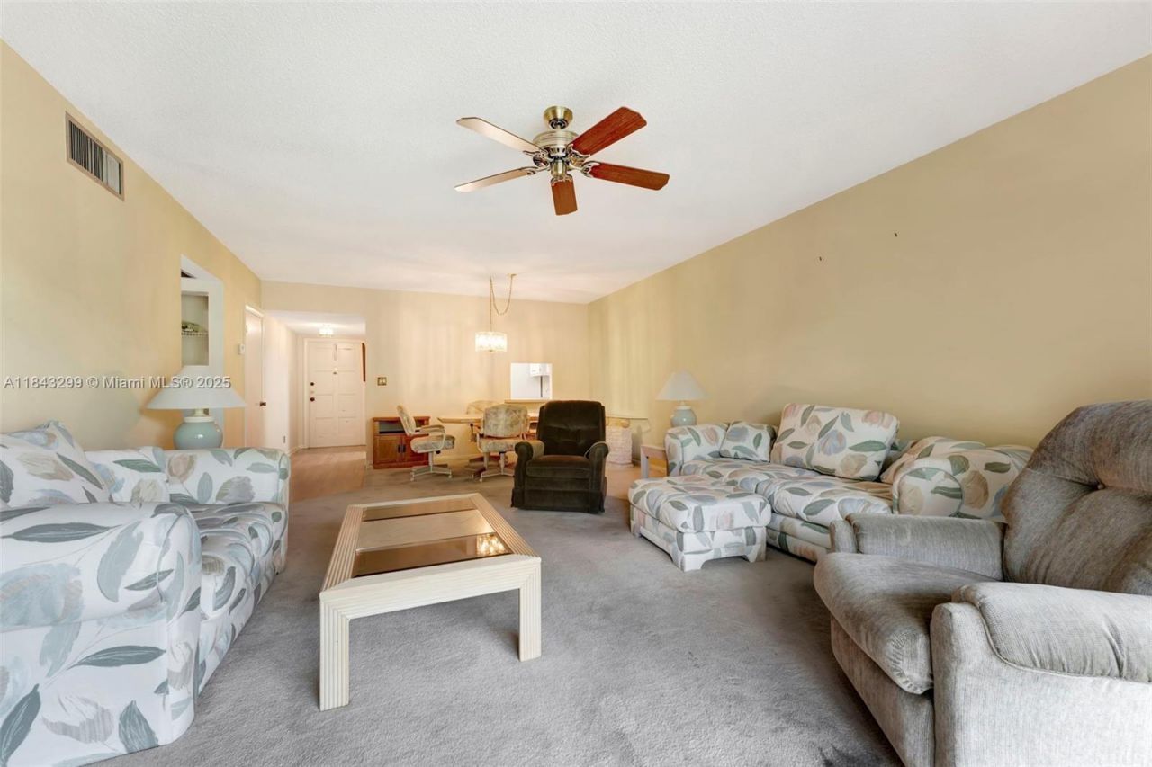 6751 Cypress Rd, Unit 306, Plantation, FL 33317 Photo