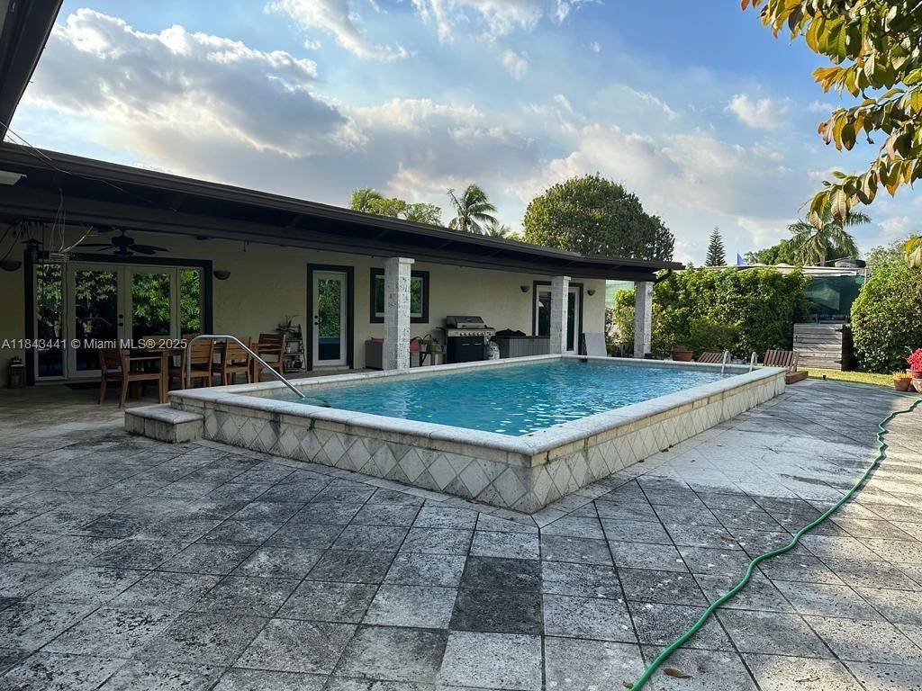 10375 SW 111th St, Miami, FL 33176 Photo