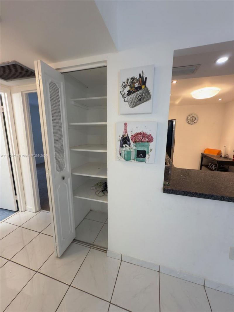 3675 N Country Club Dr, Unit 109, Aventura, FL 33180 Photo