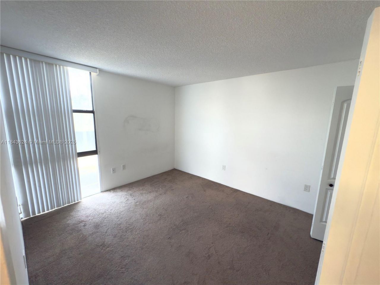 3675 N Country Club Dr, Unit 109, Aventura, FL 33180 Photo