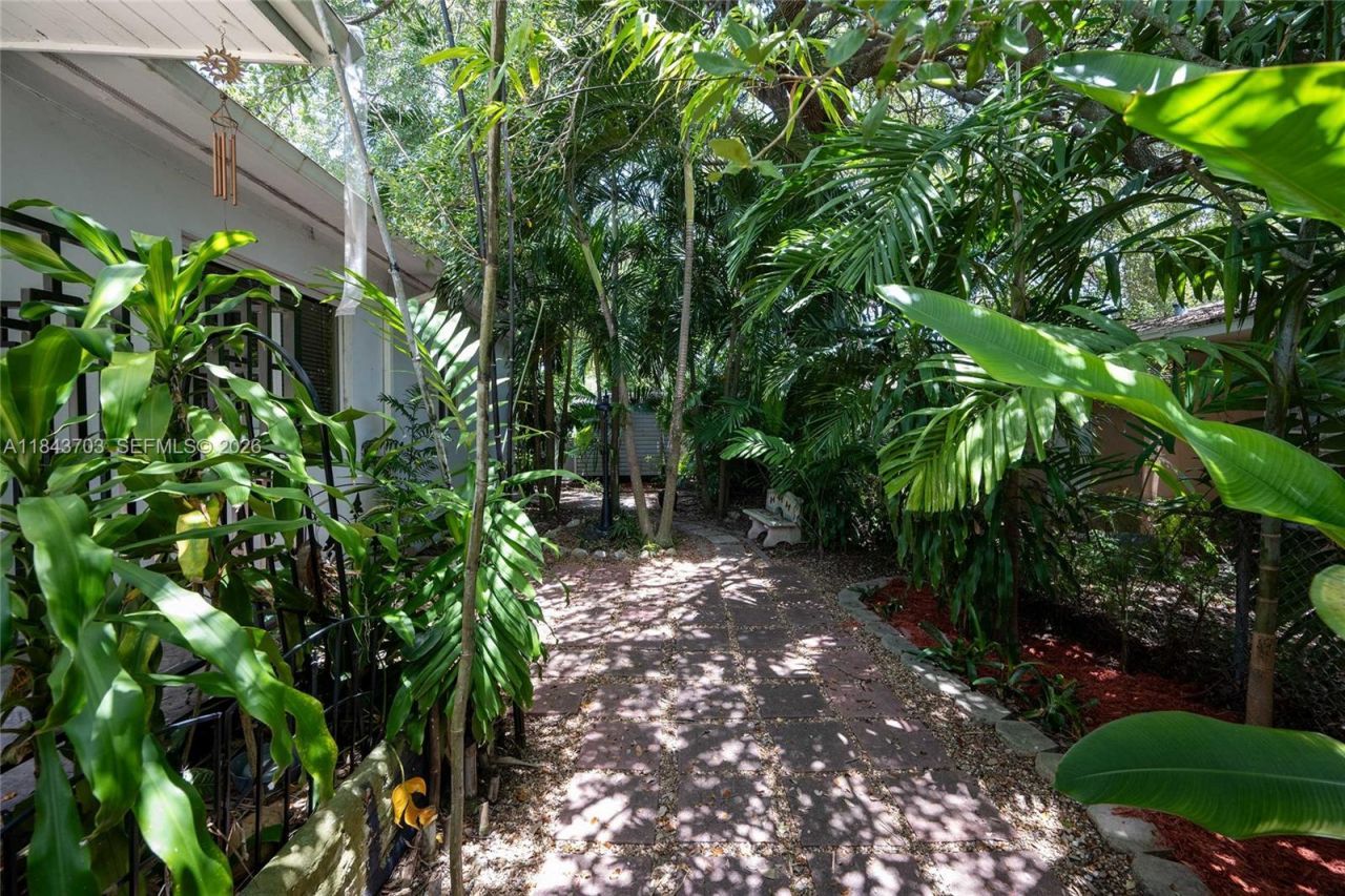 13325 NE 10th Ave, North Miami, FL 33161 Photo