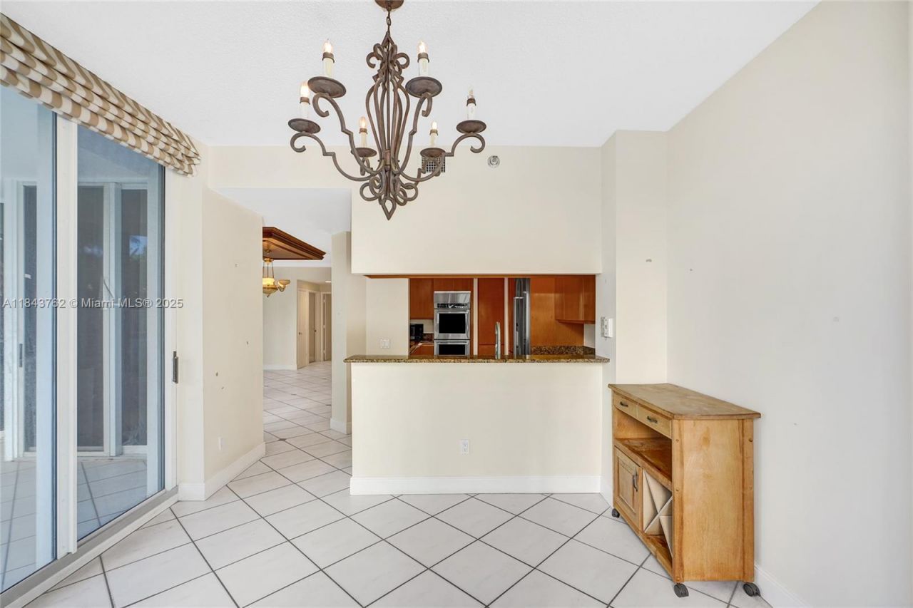 21150 Point Pl, Unit 406, Aventura, FL 33180 Photo