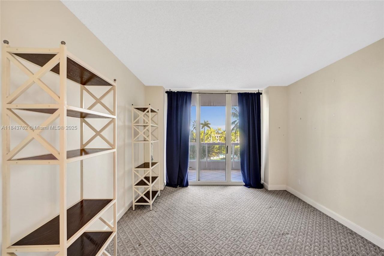 21150 Point Pl, Unit 406, Aventura, FL 33180 Photo
