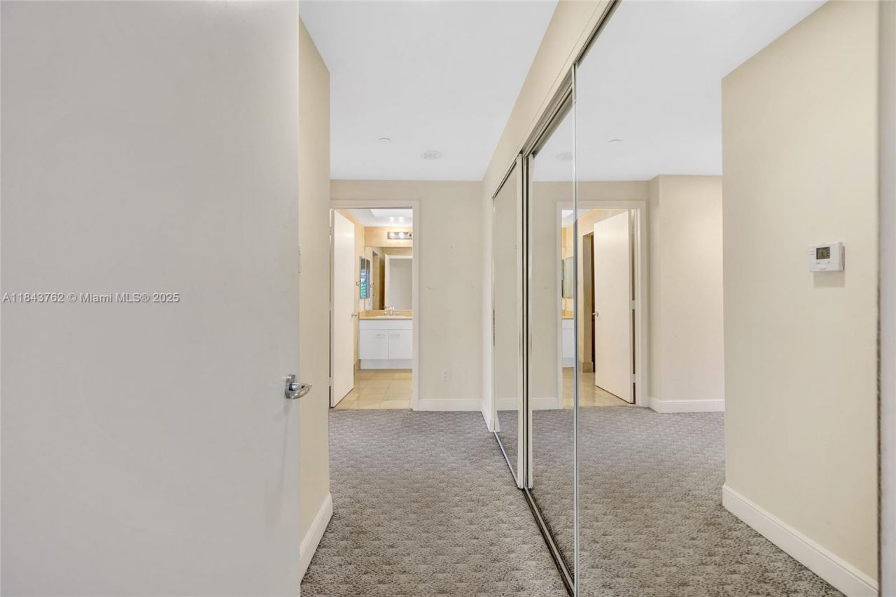 21150 Point Pl, Unit 406, Aventura, FL 33180 Photo