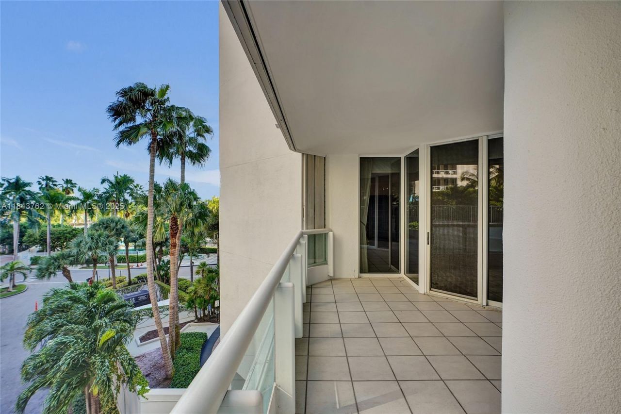 21150 Point Pl, Unit 406, Aventura, FL 33180 Photo