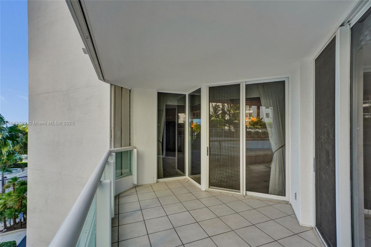 21150 Point Pl, Unit 406, Aventura, FL 33180 Photo