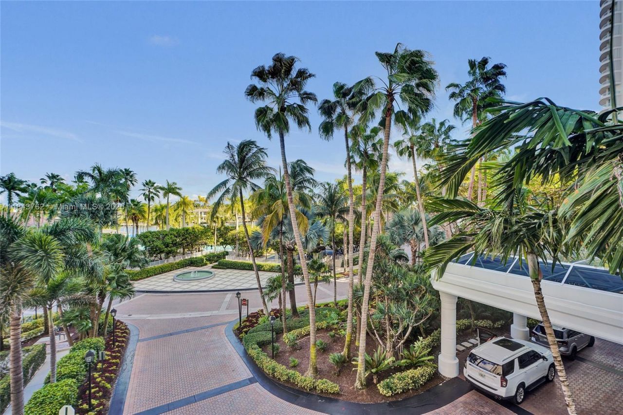 21150 Point Pl, Unit 406, Aventura, FL 33180 Photo