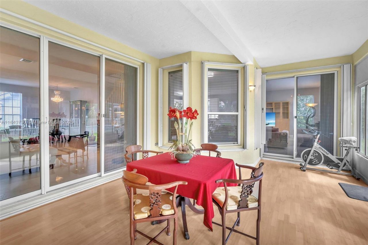 2885 SW 176th Ter, Miramar, FL 33029 Photo