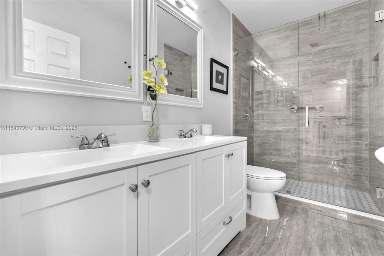 2885 SW 176th Ter, Miramar, FL 33029 Photo