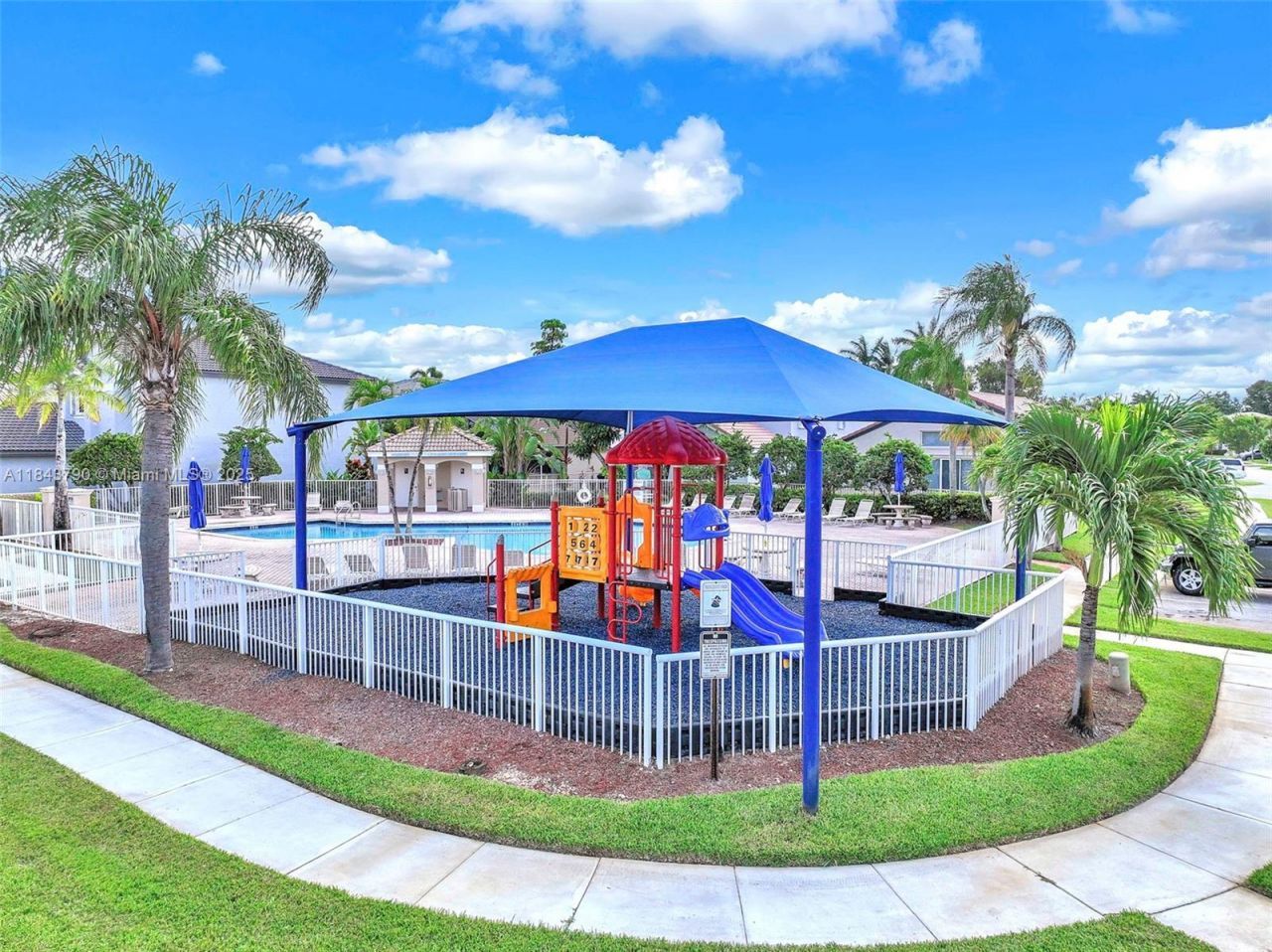 2885 SW 176th Ter, Miramar, FL 33029 Photo