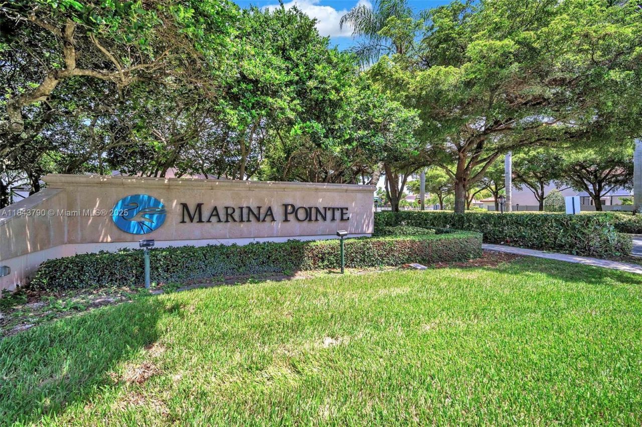 2885 SW 176th Ter, Miramar, FL 33029 Photo