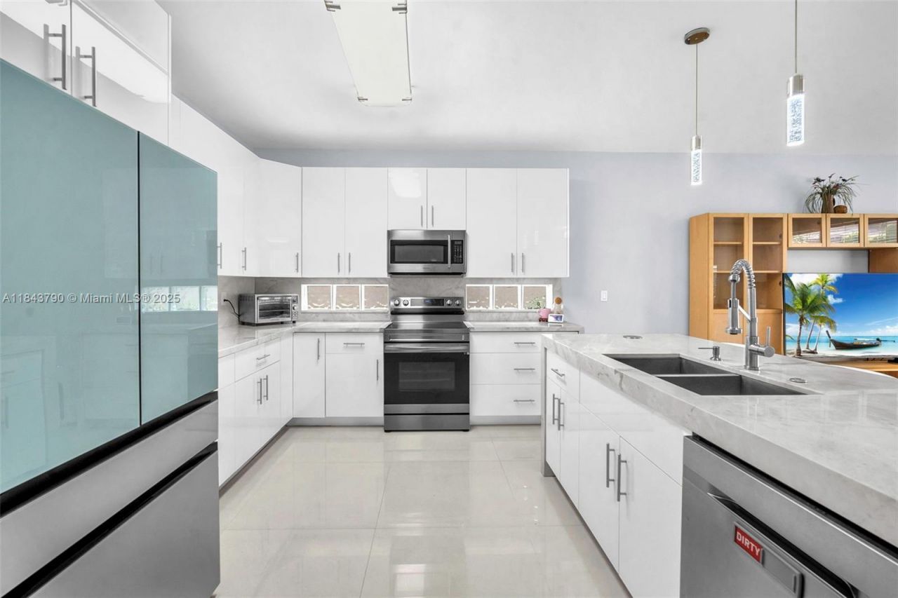 2885 SW 176th Ter, Miramar, FL 33029 Photo