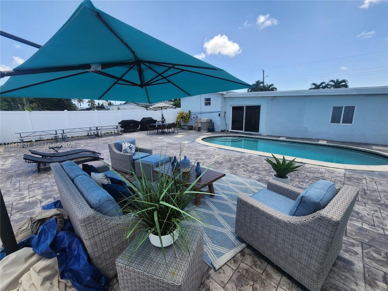 3617 NW 37th St, Lauderdale Lakes, FL 33309 Photo