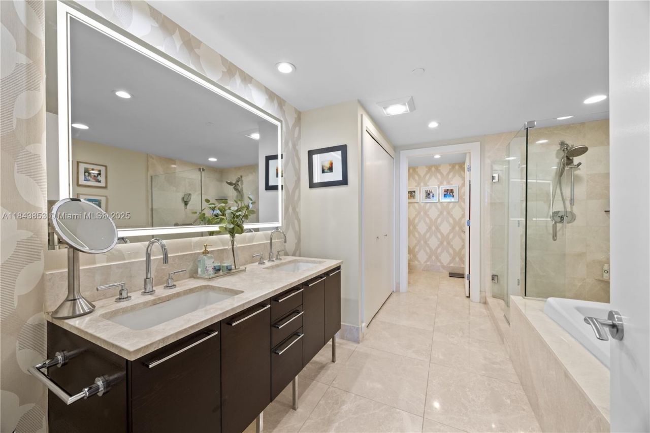 17001 Collins Ave, Unit 3005, Sunny Isles Beach, FL 33160 Photo